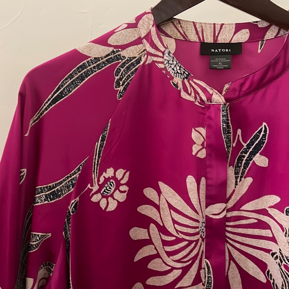 Natori size XL floor length kaftan/zip up robe
